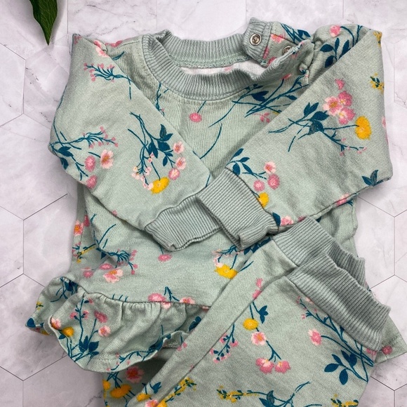 Bundles baby place two piece jogger outfit 6-9 months - Picture 1 of 10